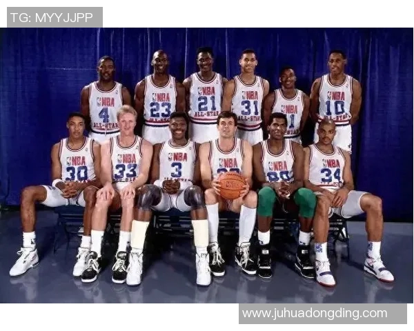 皮蓬篮球明星的辉煌历程与传奇故事揭秘篮球界的伟大传奇